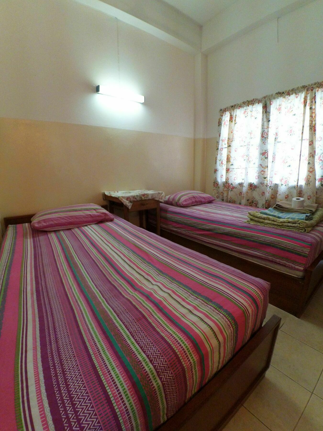 Sarah Guest House Csiangmaj Kültér fotó